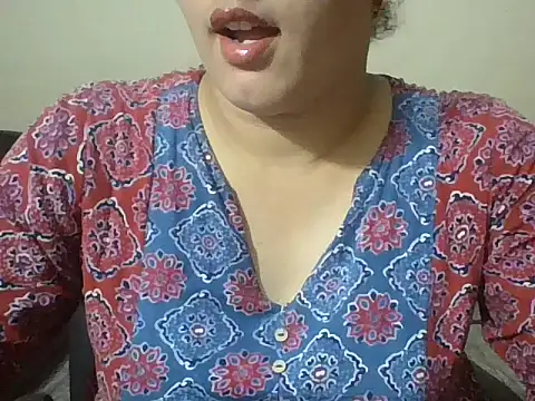 Snapshot of rekha_09 chatting on 09-14-25, 04:50 rekha 09 online show from 09-14-25, 04:50