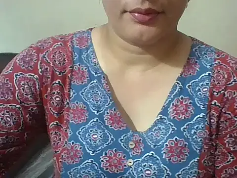 Snapshot of rekha_09 chatting on 09-15-25, 07:30 rekha 09 online show from 09-15-25, 07:30