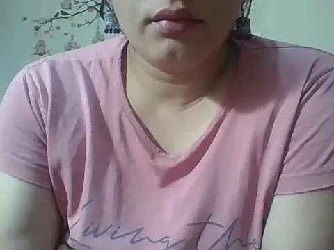 Snapshot of rekha_09 chatting on 09-23-25, 02:36 rekha 09 online show from 09-23-25, 02:36