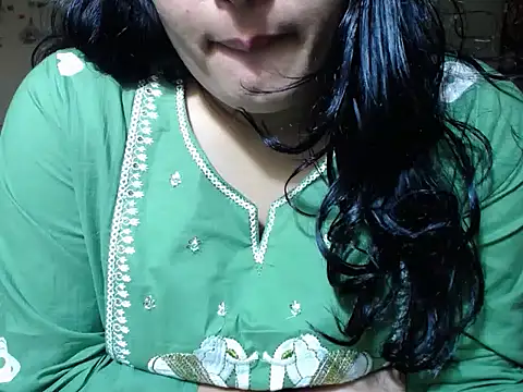 Snapshot of rekha_09 chatting on 10-29-25, 05:20 rekha 09 online show from 10-29-25, 05:20