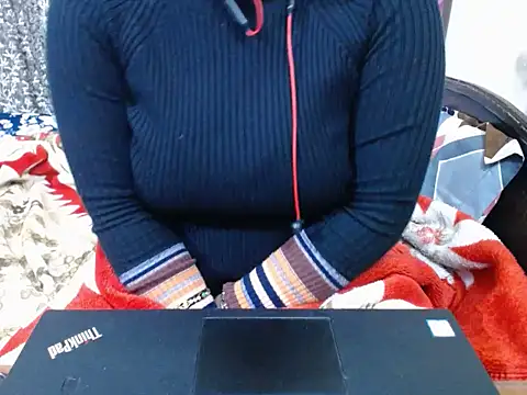 Snapshot of rekha_09 chatting on 12-16-25, 06:46 rekha 09 online show from 12-16-25, 06:46