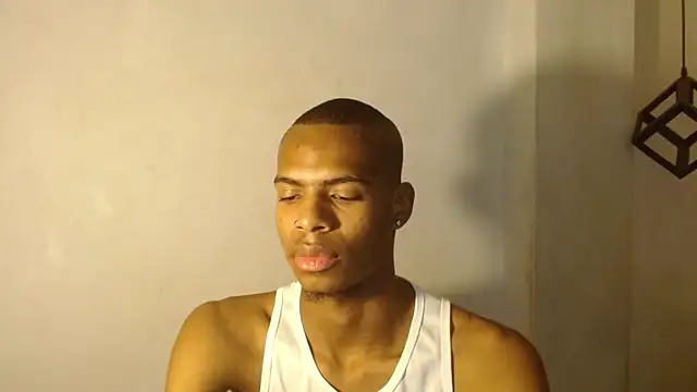 criss zuri online show from 10-08-25, 11:41