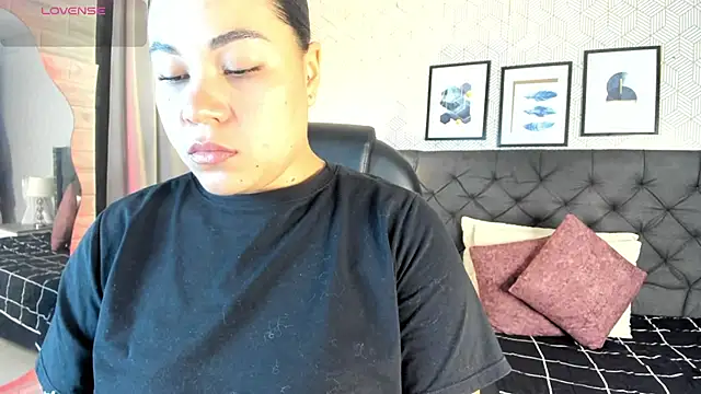 sophie  blare online show from 06-16-26, 07:16