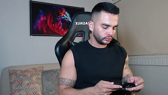 Snapshot of Bruno_De_Lucaa_ chatting on 09-14-25, 02:22 Bruno De Lucaa online show from 09-14-25, 02:22