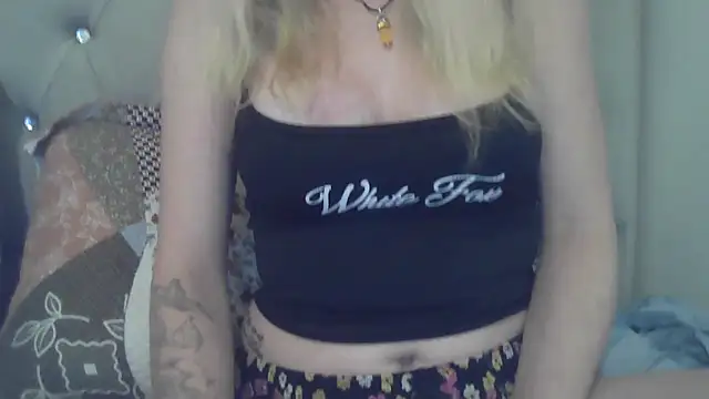 flirty babe x online show from 05-19-26, 07:20