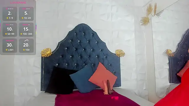 Snapshot of _mia_milf_ chatting on 01-14-26, 02:55 mia milf online show from 01-14-26, 02:55