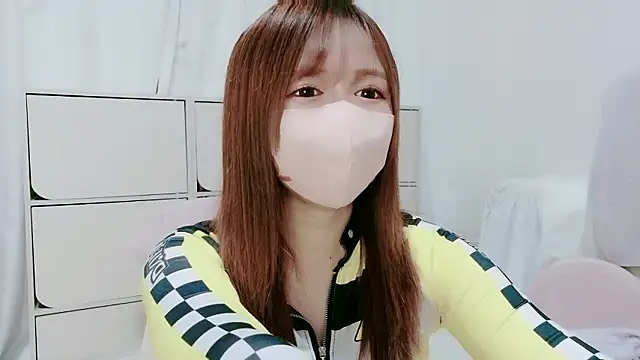 Hanachan Gcup  online show from 10-31-25, 11:33