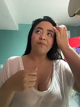 Snapshot of MyHoneyFrida chatting on 10-02-25, 02:51 MyHoneyFrida online show from 10-02-25, 02:51