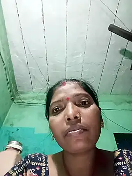 Snapshot of Jivika_Jaiswal chatting on 11-10-25, 11:04 Jivika Jaiswal online show from 11-10-25, 11:04