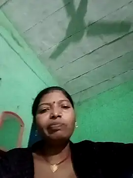 Snapshot of Jivika_Jaiswal chatting on 11-16-25, 01:11 Jivika Jaiswal online show from 11-16-25, 01:11