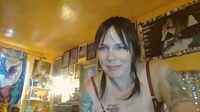 pinkmoonboots online show from 09-14-25, 07:02