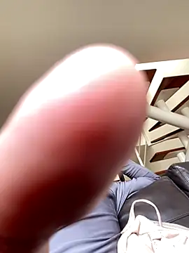 Snapshot of Thiago_blsd chatting on 09-11-25, 06:30 Thiago blsd online show from 09-11-25, 06:30