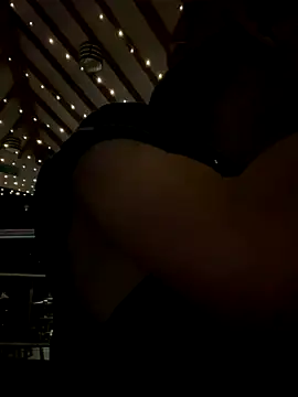 Snapshot of Thiago_blsd chatting on 09-30-25, 04:28 Thiago blsd online show from 09-30-25, 04:28