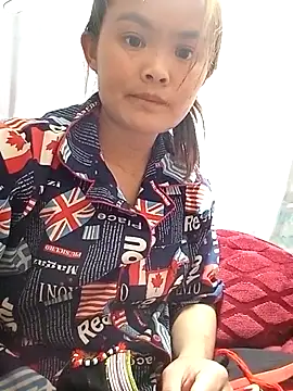 xinhxinhcute online show from 11-10-25, 04:55