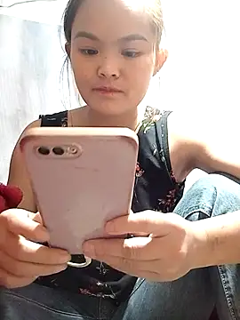 xinhxinhcute online show from 11-13-25, 07:40