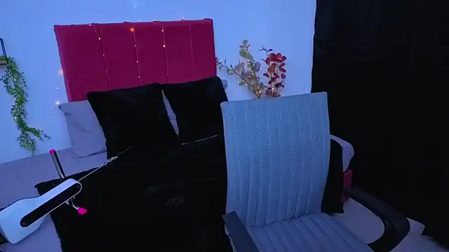 VioletaMedusa online show from 10-02-25, 11:28