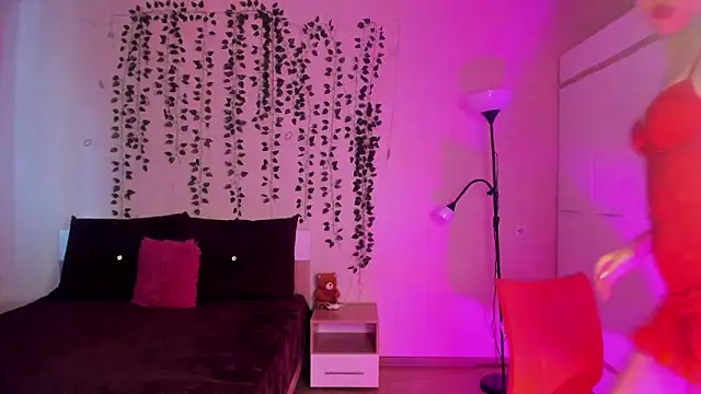 Kitty Mila online show from 10-30-25, 09:33