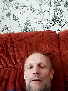 Snapshot of mishania45 chatting on 01-14-26, 11:38 mishania45 online show from 01-14-26, 11:38