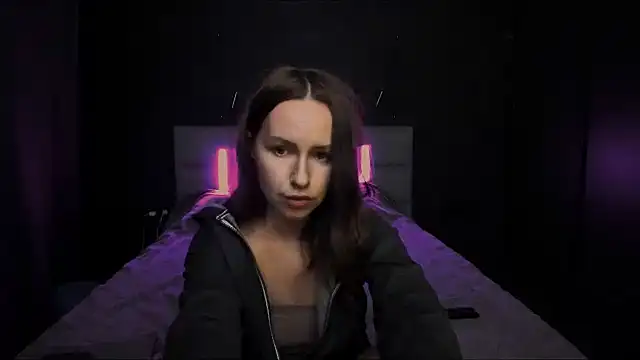 Snapshot of North_baby chatting on 10-02-25, 10:17 North baby online show from 10-02-25, 10:17