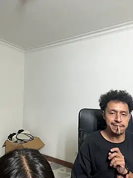 GiorgiaLuxee online show from 11-23-25, 12:10