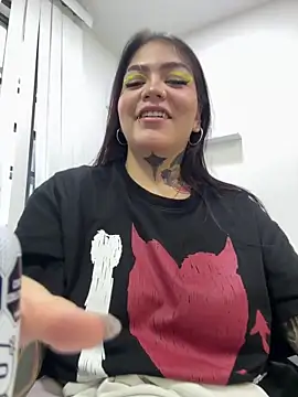 MAGIC TESSA online show from 02-19-26, 04:36