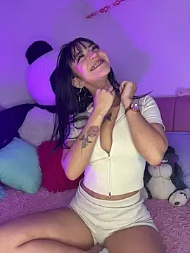 LindaWz  online show from 04-28-26, 07:02