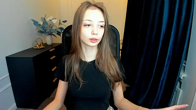 EmilyGraydis online show from 09-27-25, 04:17