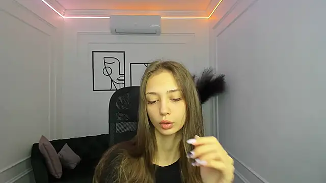 EmilyGraydis online show from 10-14-25, 04:02