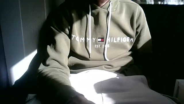 Snapshot of juju78jujuu chatting on 10-04-25, 09:18 juju78jujuu online show from 10-04-25, 09:18