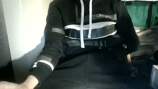 Snapshot of juju78jujuu chatting on 10-10-25, 06:51 juju78jujuu online show from 10-10-25, 06:51