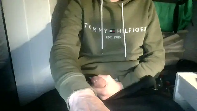 Snapshot of juju78jujuu chatting on 10-18-25, 05:43 juju78jujuu online show from 10-18-25, 05:43