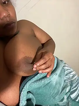 JuicyMellow21 online show from 10-20-25, 07:25