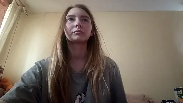 Nymera flare online show from 09-30-25, 06:07