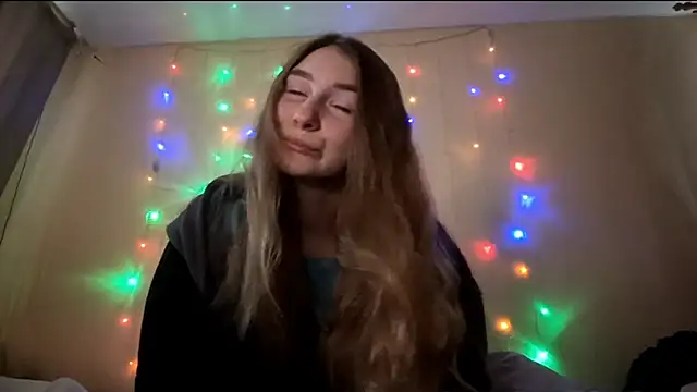 Nymera flare online show from 12-19-25, 07:26