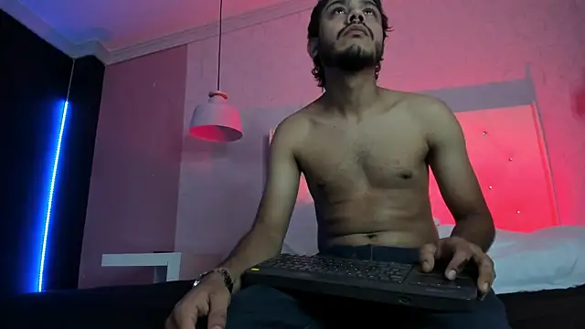 Boss Domiinator online show from 04-26-26, 12:03