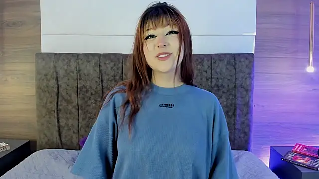 Snapshot of lilly_blear_ chatting on 10-09-25, 03:37 lilly blear  online show from 10-09-25, 03:37