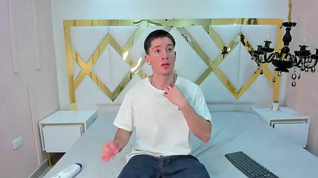 HunterHeat  online show from 09-12-25, 11:43