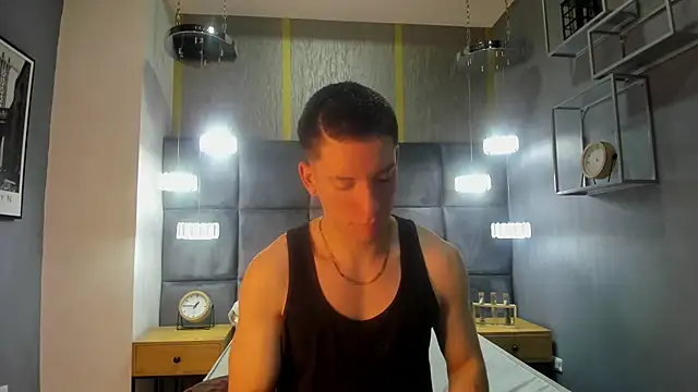 HunterHeat  online show from 11-23-25, 12:05