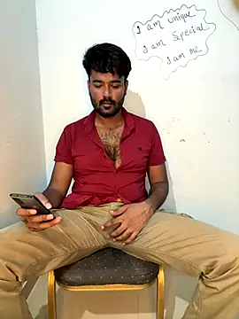 Snapshot of MeekBatgirl chatting on 09-24-25, 04:32 MeekBatgirl online show from 09-24-25, 04:32