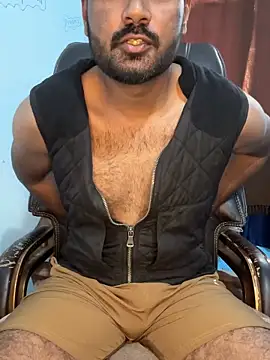 Snapshot of MeekBatgirl chatting on 11-08-25, 08:36 MeekBatgirl online show from 11-08-25, 08:36