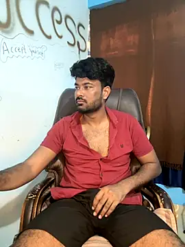 Snapshot of MeekBatgirl chatting on 11-11-25, 03:39 MeekBatgirl online show from 11-11-25, 03:39