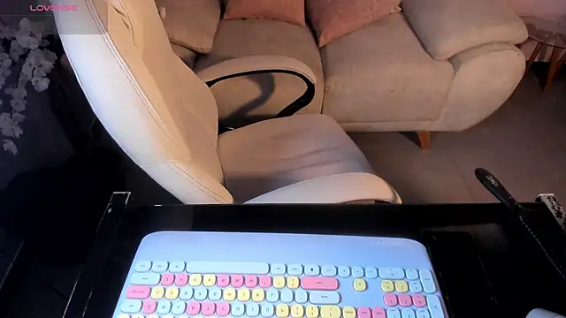 AnaVelvett online show from 09-19-25, 07:36