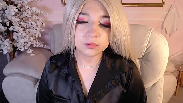 AnaVelvett online show from 10-12-25, 12:48