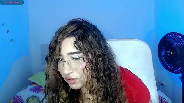 Snapshot of sasha_17_ chatting on 09-16-25, 03:24 sasha 17  online show from 09-16-25, 03:24