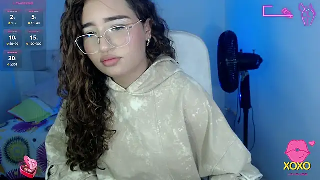 Snapshot of sasha_17_ chatting on 09-17-25, 03:57 sasha 17  online show from 09-17-25, 03:57