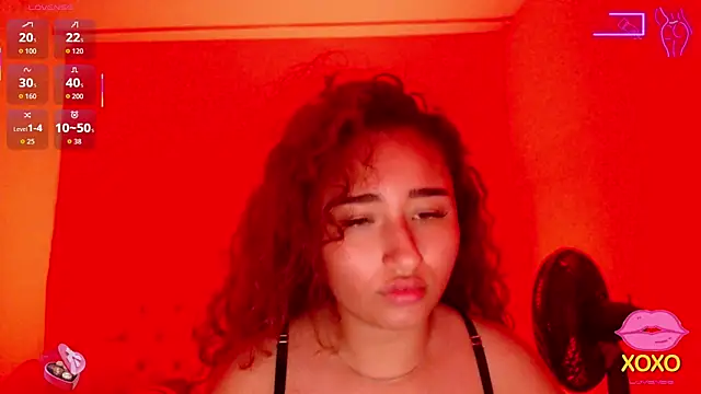 Snapshot of sasha_17_ chatting on 10-15-25, 01:22 sasha 17  online show from 10-15-25, 01:22