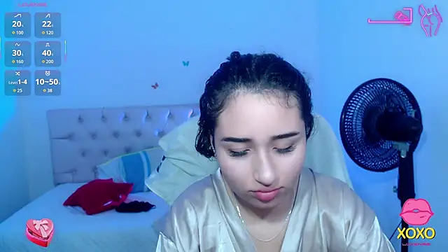 Snapshot of sasha_17_ chatting on 10-16-25, 02:23 sasha 17  online show from 10-16-25, 02:23