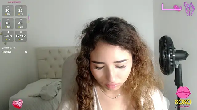Snapshot of sasha_17_ chatting on 10-22-25, 12:16 sasha 17  online show from 10-22-25, 12:16