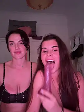 Snapshot of Remirosee chatting on 09-20-25, 03:24 Remirosee online show from 09-20-25, 03:24