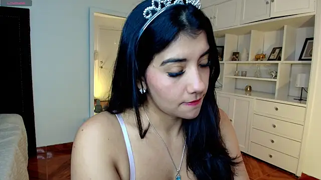 nina moen online show from 11-01-25, 03:19